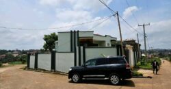 DUPLEX EN VENTE À ODJA( FECAFOOT)