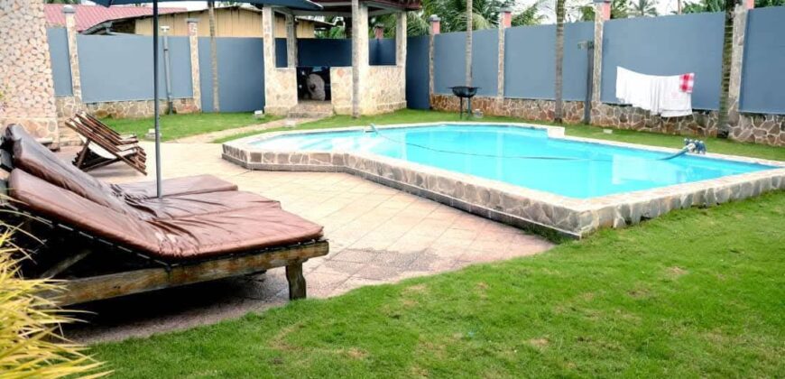 VILLA MEUBLÉE PISCINE en vente à KRIBI