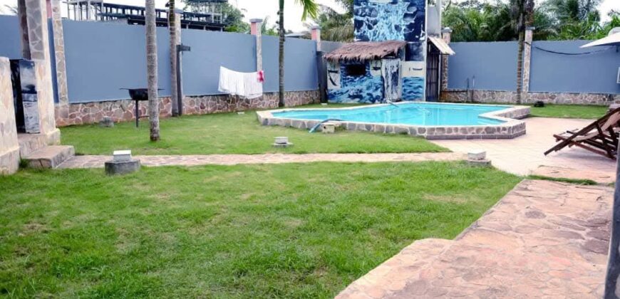 VILLA MEUBLÉE PISCINE en vente à KRIBI