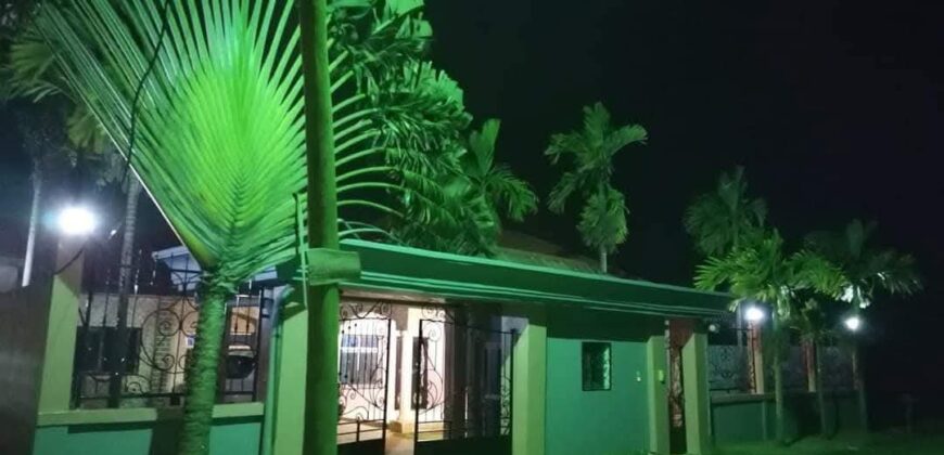 VILLA MEUBLÉE PISCINE en vente à KRIBI