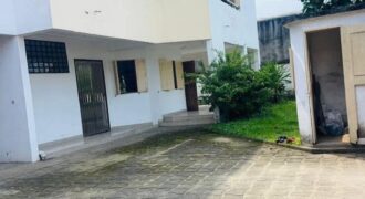 TRIPLEX À LOUER À DOUALA QUARTIER BONAPRISO