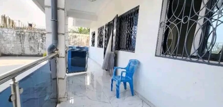 DUPLEX EN VENTE À DOUALA