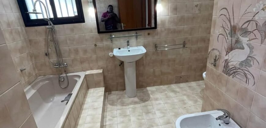 DUPLEX À LOUER À DOUALA BONAPRISO