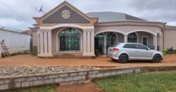 VILLA EN VENTE À YAOUNDÉ EMANA