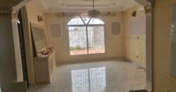 VILLA EN VENTE À YAOUNDÉ EMANA