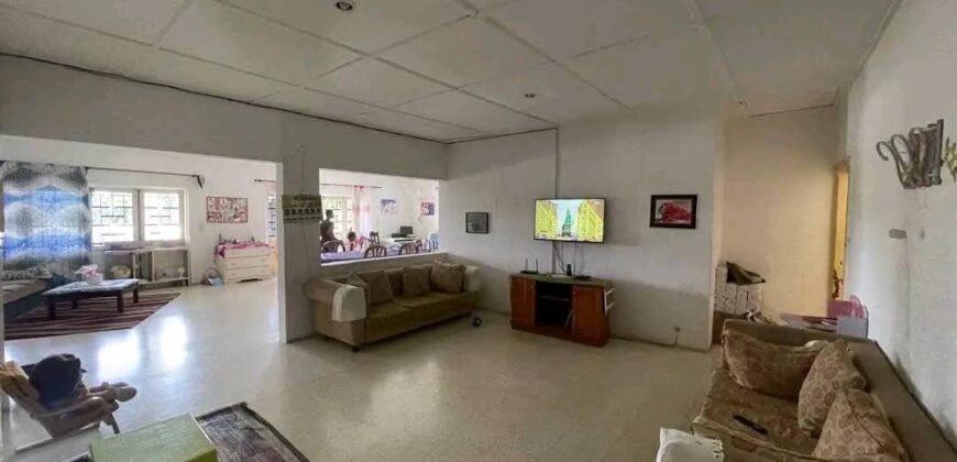 VILLA EN VENTE À DOUALA PK 17