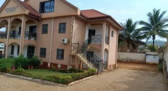 TRIPLEX EN VENTE À YAOUNDÉ NKOLBISSON