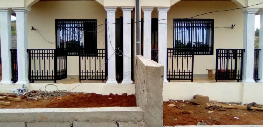 DUPLEX EN VENTE À YAOUNDÉ NTSINGA VILLAGE