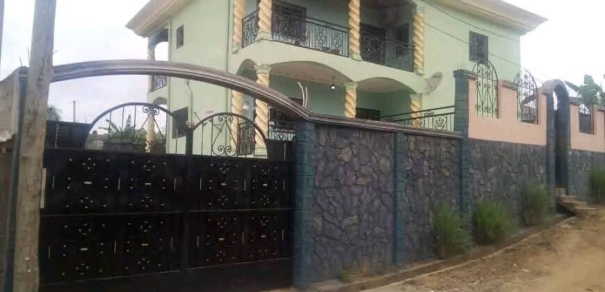 DUPLEX À VENDRE/ À LOUER À MENDONG YAOUNDÉ 6