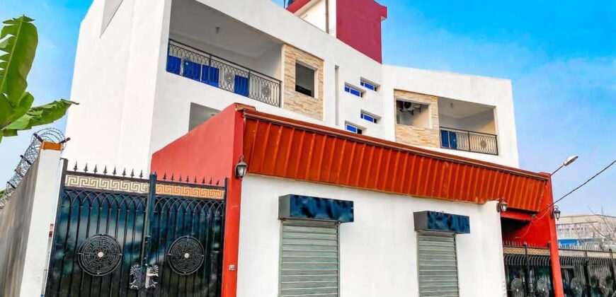 LUXIEUX APPARTEMENT A DOUALA YASSA BAKOKO