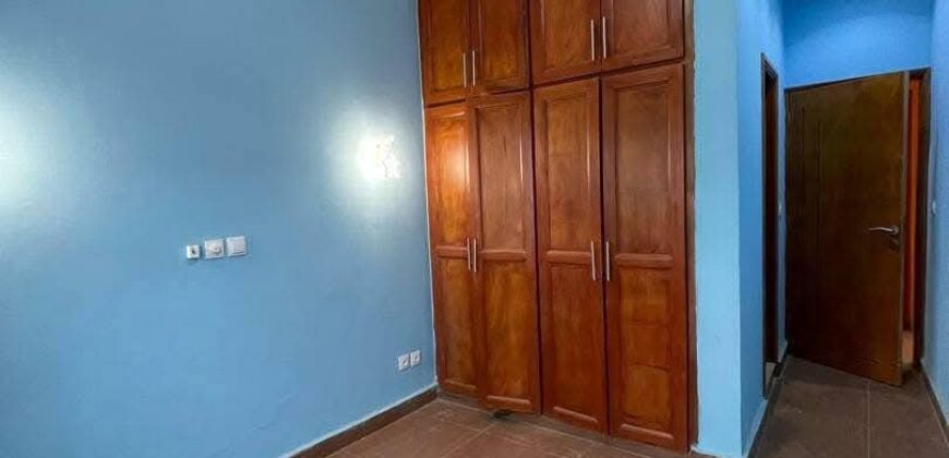 TRES BELLE NOUVEL APPARTEMENT A LOUER A BITENG