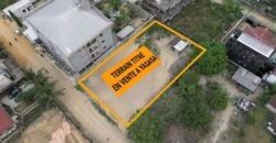 1043M2  A VENDRE A YASSA