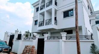03 VASTES STUDIO MODERNE A TSINGA