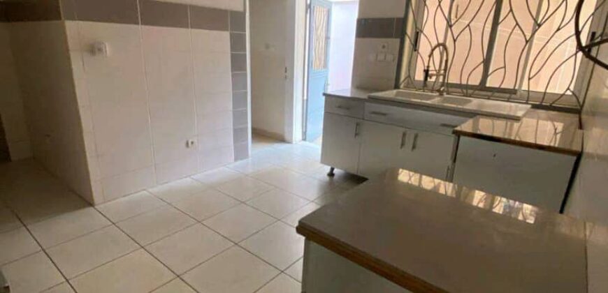 DUPLEX A LOUER A BONALOKA AEROPORT
