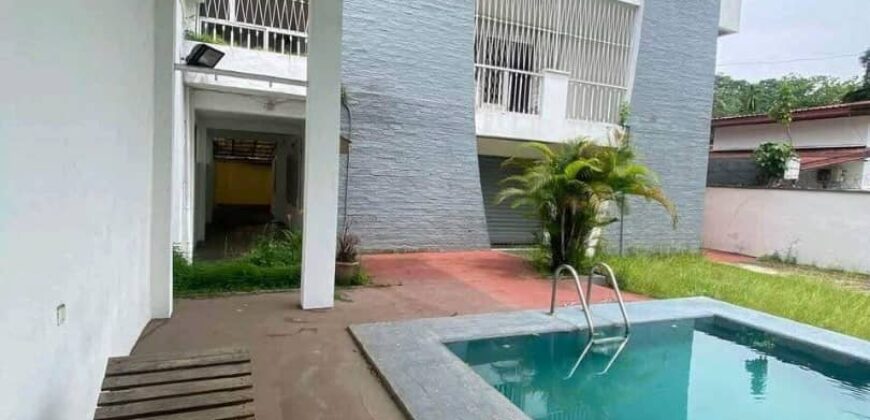 MAGNIFIQUE DUPLEX A LOUER A BONAPRISO
