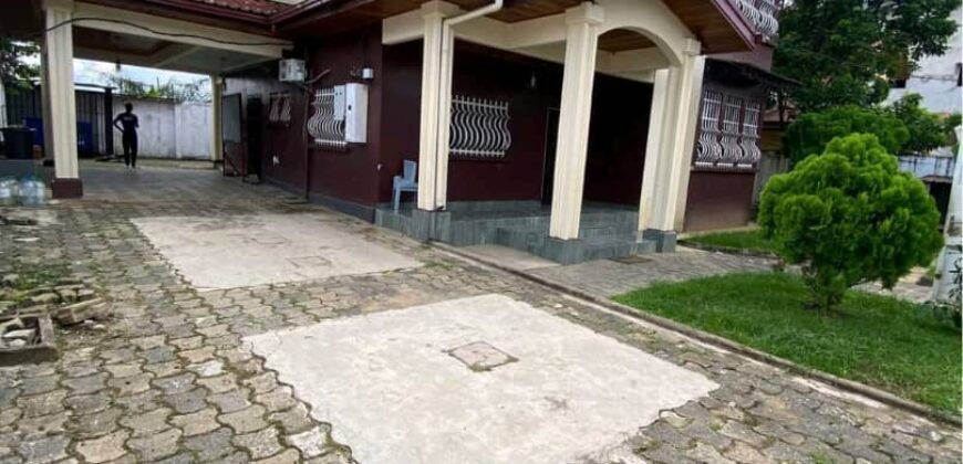 MAGNIFIQUE DUPLEX A LOUER A BONAPRISO