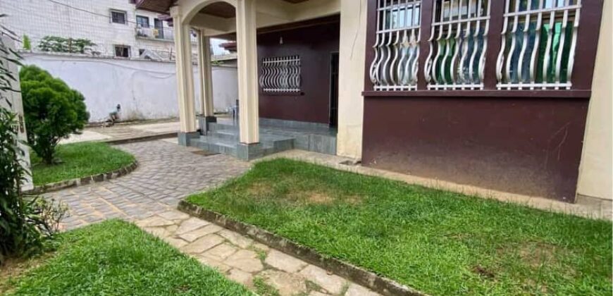 MAGNIFIQUE DUPLEX A LOUER A BONAPRISO