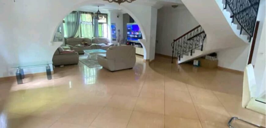 MAGNIFIQUE DUPLEX A LOUER A BONAPRISO