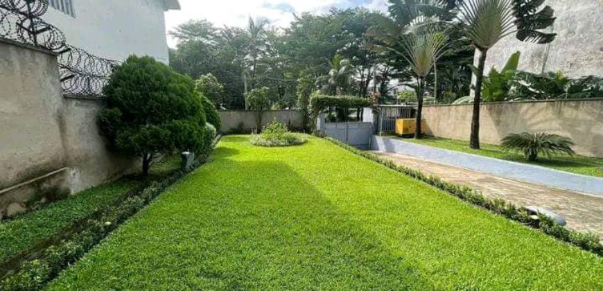 MAGNIFIQUE DUPLEX A VENDRE A BONANDJO