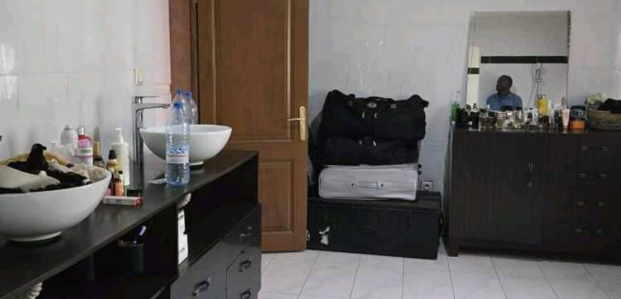VASTE DUPLEX HAUT STANDING A LOUER A BONAMOUSADI