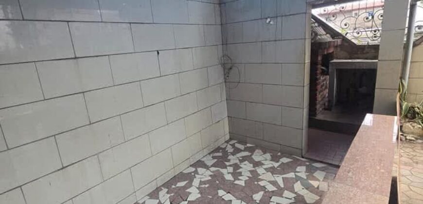 VASTE DUPLEX HAUT STANDING A LOUER A BONAMOUSADI