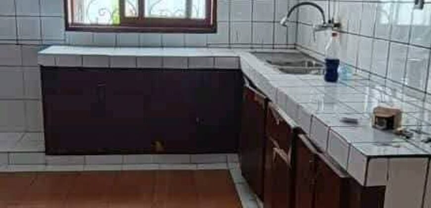 VASTE VILLA A LOUER A  BONAPRISO