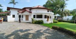 VASTE VILLA A LOUER A  BONAPRISO