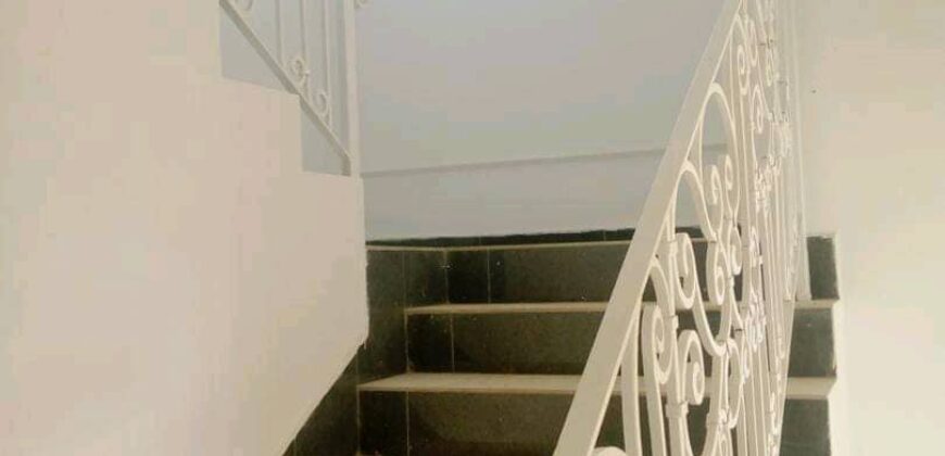 DUPLEX NEUF A VENDRE A BASTOS