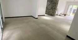 MAGNIFIQUE DUPLEX A LOUER A BONAPRISO