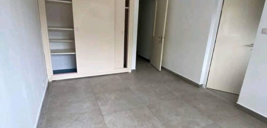 MAGNIFIQUE DUPLEX A LOUER A BONAPRISO