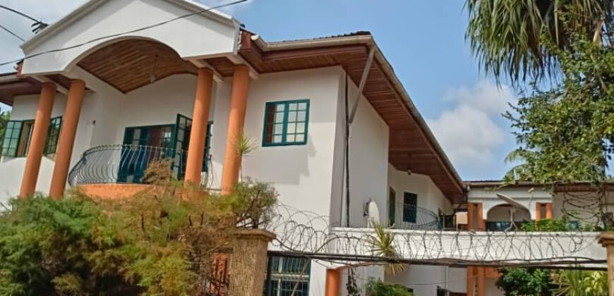 Duplex à Louer au Golf