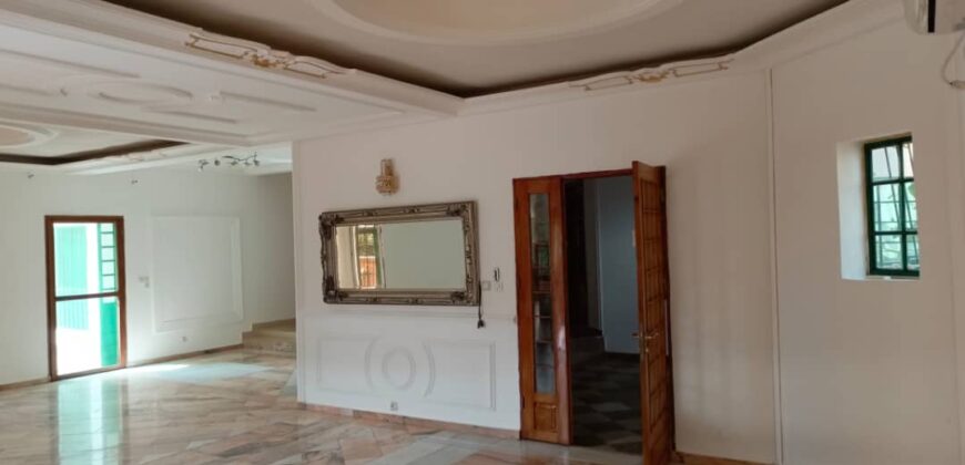 Duplex à Louer au Golf