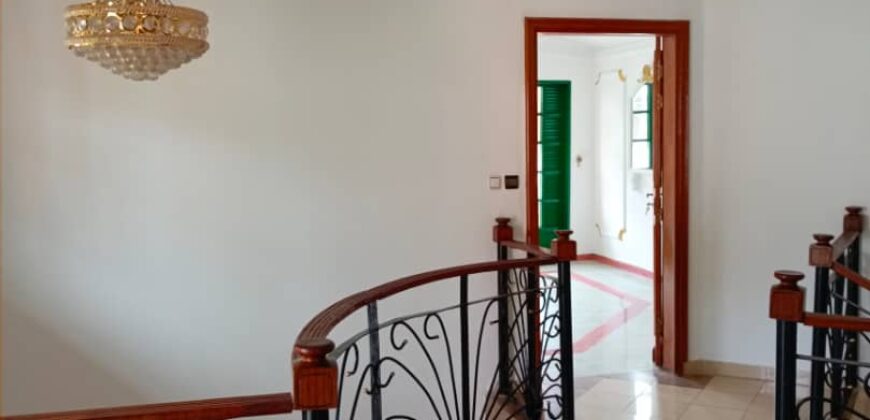 Duplex à Louer au Golf