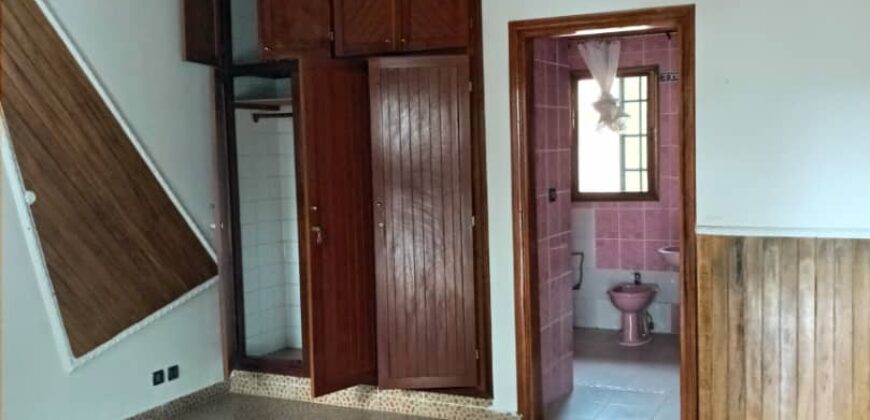 Duplex à Louer au Golf