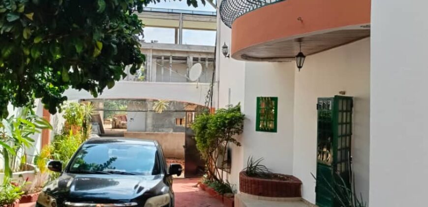 Duplex à Louer au Golf