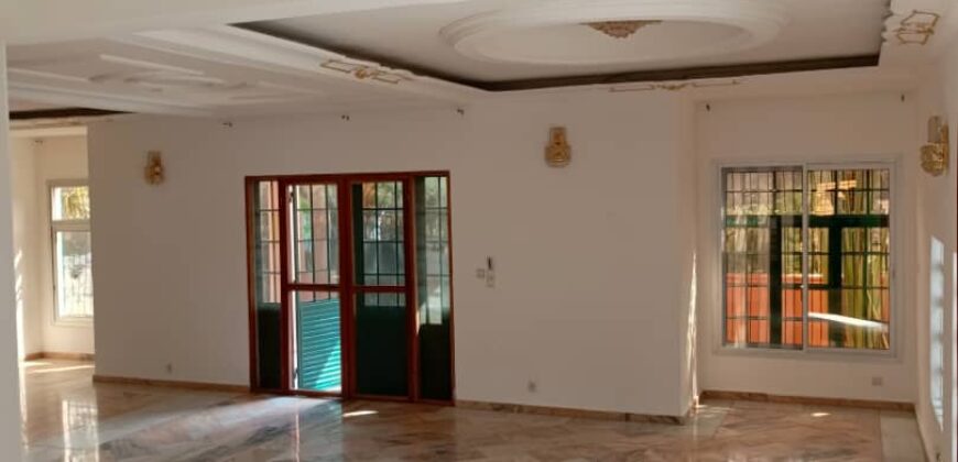 Duplex à Louer au Golf
