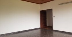 DUPLEX À LOUER À BASTOS