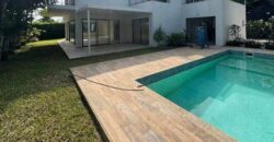 VILLA DUPLEX À LOUER À BASTOS