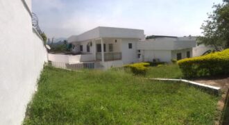 DUPLEX À LOUER À BASTOS