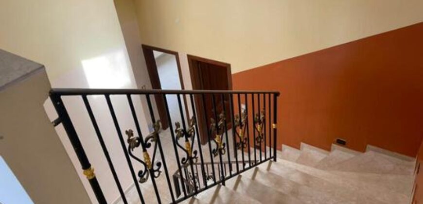 DUPLEX À LOUER À BASTOS