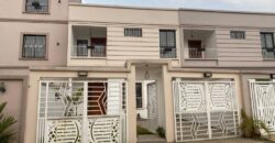 Duplex haut standing nouvellement construits à vendre à Yassa Cité Chirac