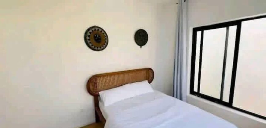 Duplex meublé avec piscine à vendre à Nkoabang, Yaoundé