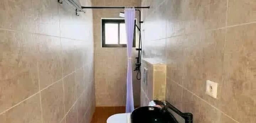 Duplex meublé avec piscine à vendre à Nkoabang, Yaoundé