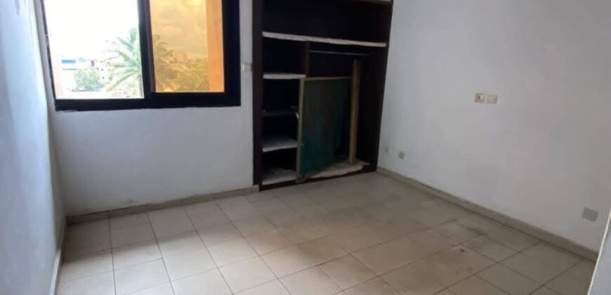 Appartement moderne avec piscine à louer à Bali Douala – Résidence haut standing
