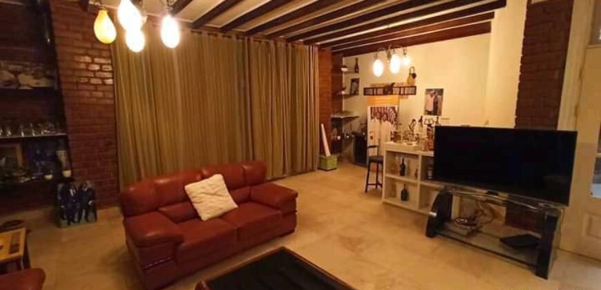 Résidence R+2 à vendre à Bonanjo Denver