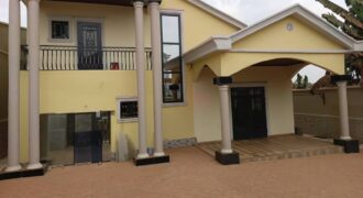 À Vendre : Duplex Haut Standing – 6 Chambres – Yaoundé, Nkozoa