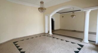 Magnifique duplex 4 chambres à louer – Yaoundé, Quartier Golf (Bastos)