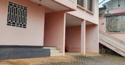 Duplex moderne à louer à Omnisports, derrière Mfandena – Yaoundé